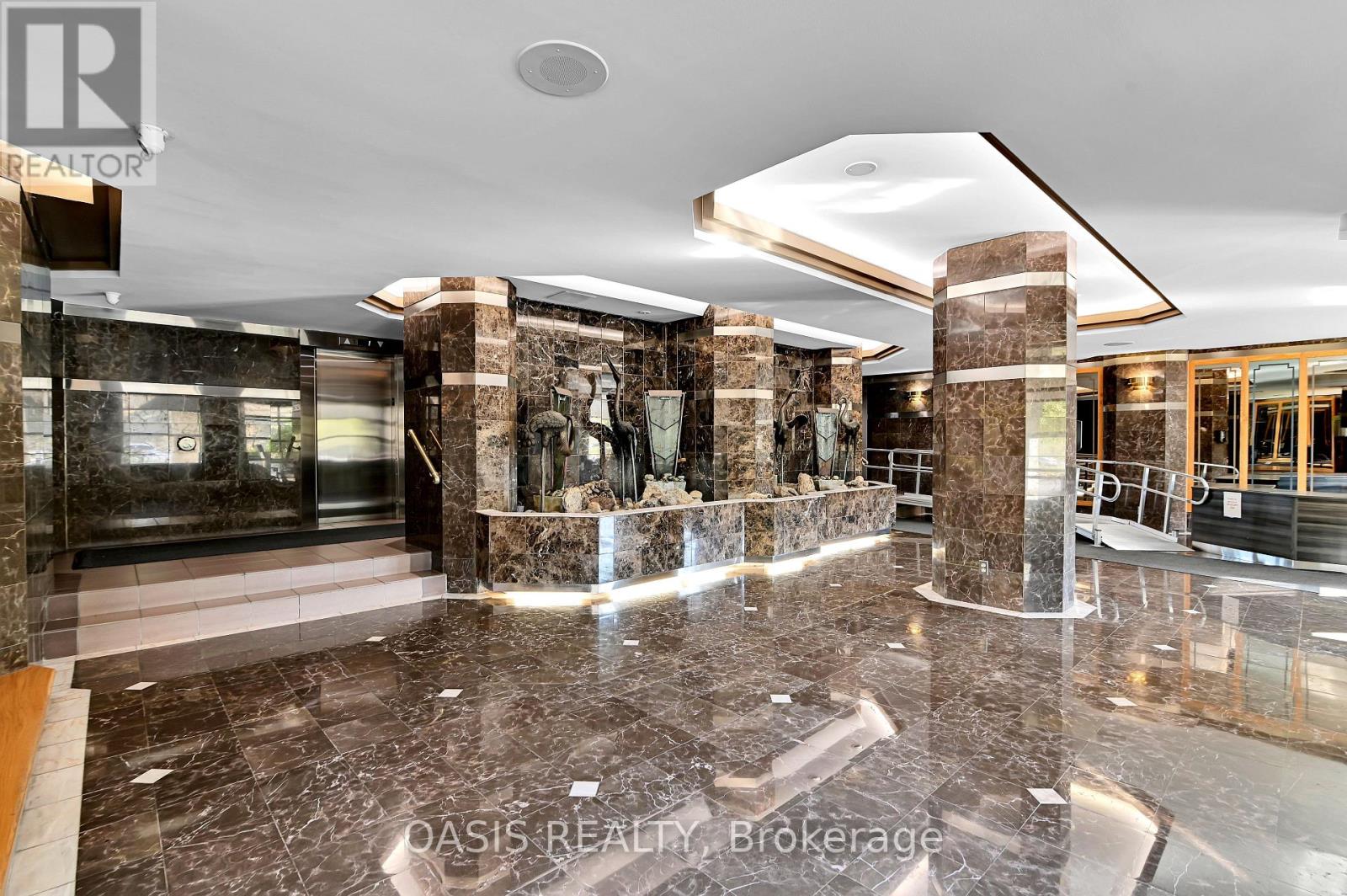 1108 - 2760 Carousel Crescent, Ottawa, Ontario  K1T 2N4 - Photo 5 - X12849546