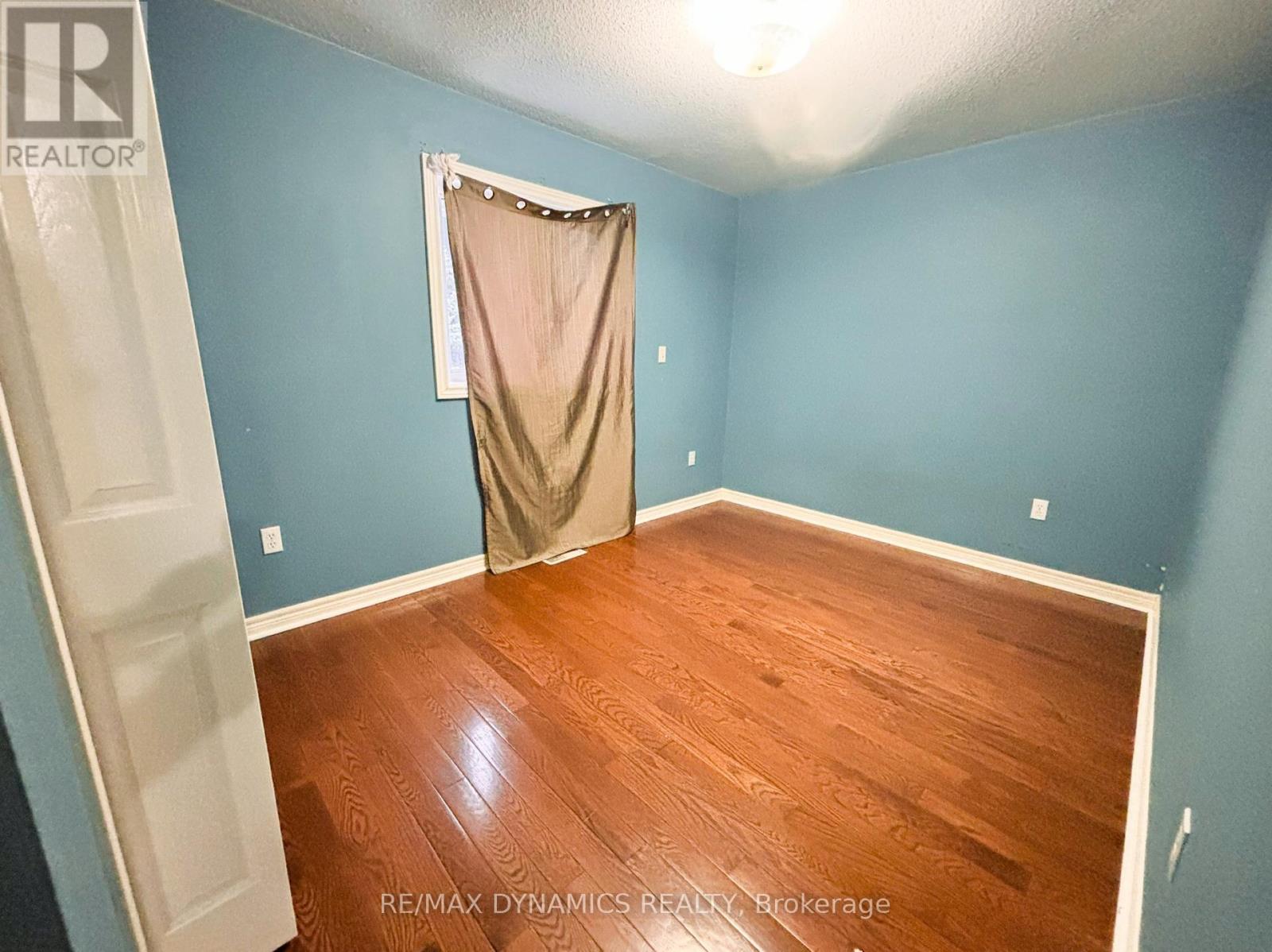 7984 Grossi Court, Niagara Falls (Mt. Carmel), Ontario  L2H 3G8 - Photo 11 - X12849282