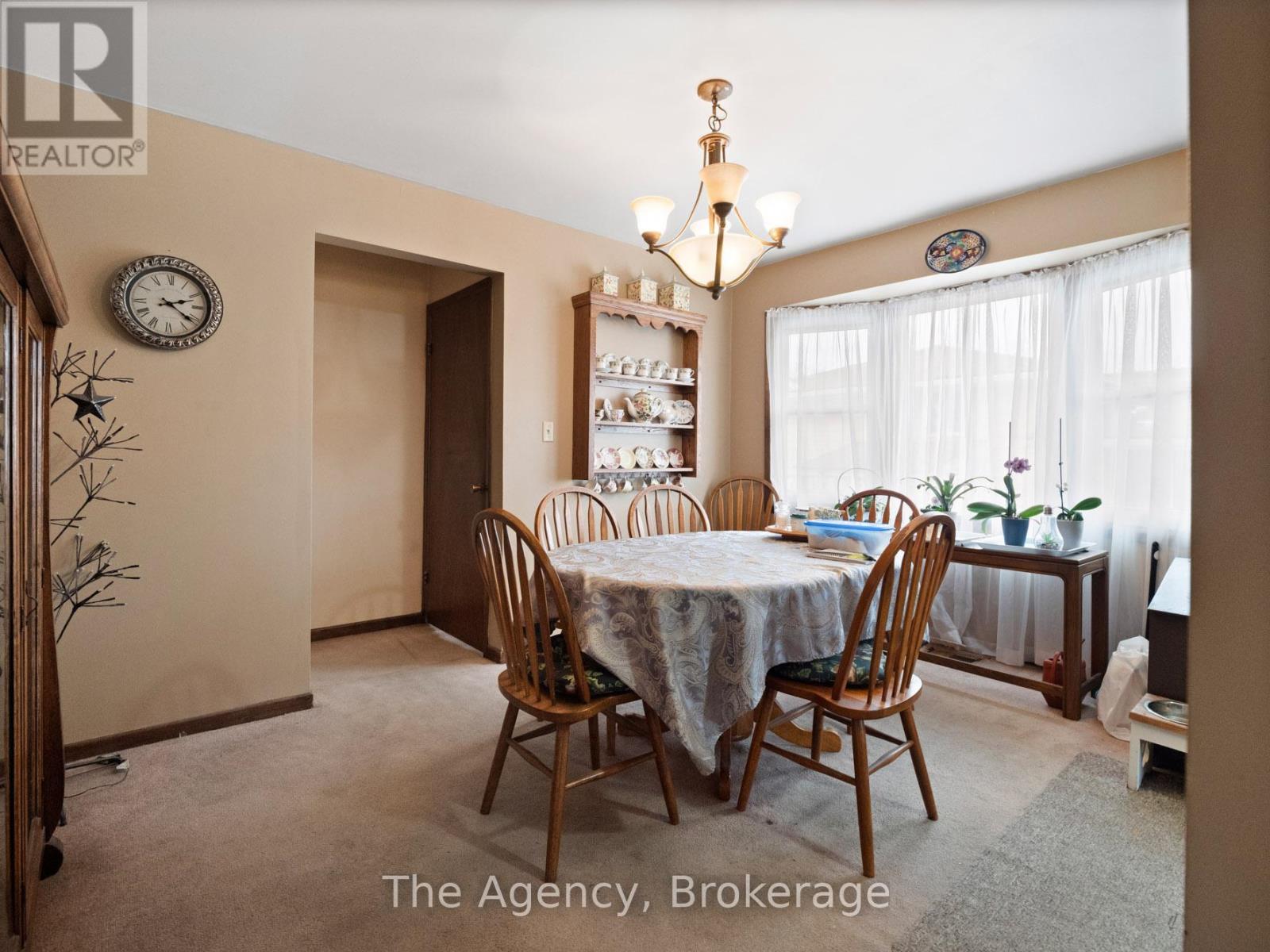 20 Brackencrest Road, St. Catharines (Secord Woods), Ontario  L2P 3K8 - Photo 11 - X12849650