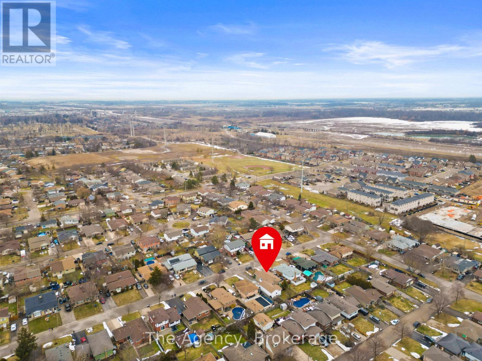 20 Brackencrest Road, St. Catharines (Secord Woods), Ontario  L2P 3K8 - Photo 39 - X12849650