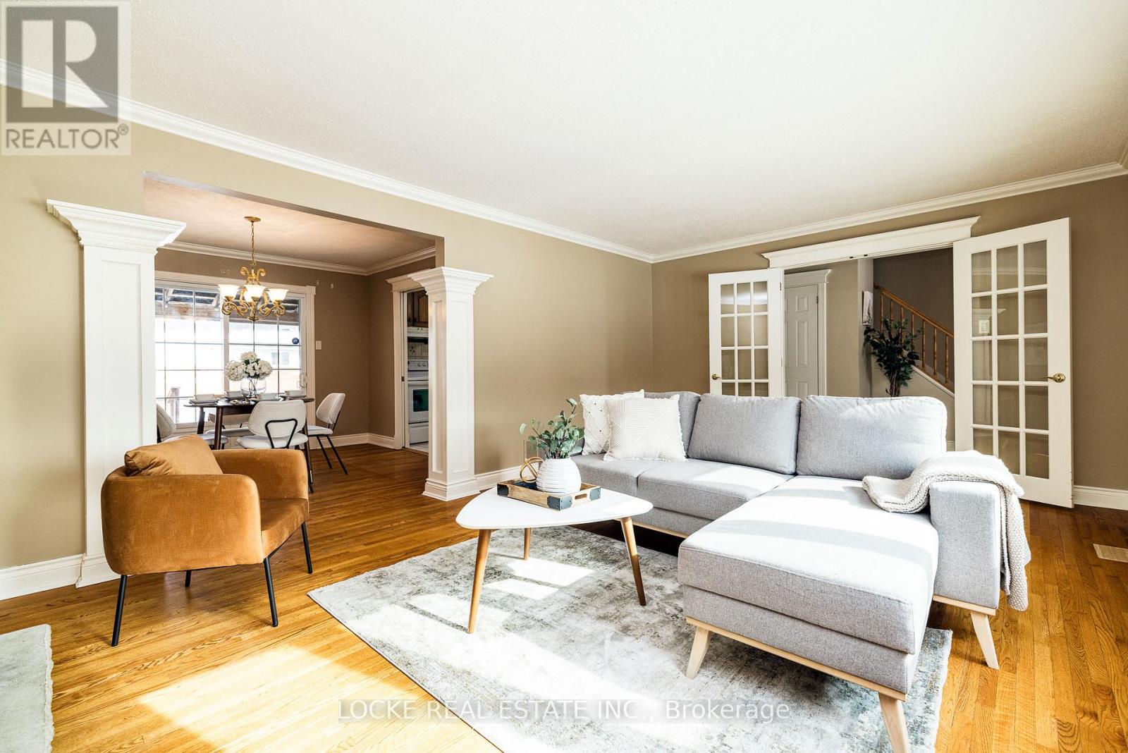 279 Hoylake Crescent, Ottawa, Ontario  K1E 1M1 - Photo 7 - X12848846