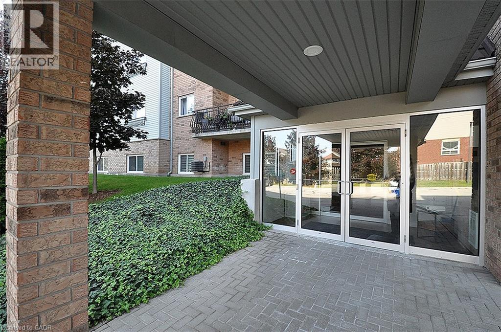 345 Briarmeadow Drive Unit# 203, Kitchener, Ontario  N2A 4J6 - Photo 3 - 40809906