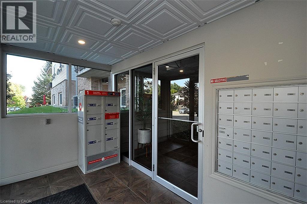 345 Briarmeadow Drive Unit# 203, Kitchener, Ontario  N2A 4J6 - Photo 4 - 40809906