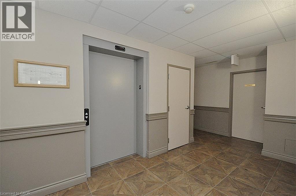 345 Briarmeadow Drive Unit# 203, Kitchener, Ontario  N2A 4J6 - Photo 6 - 40809906