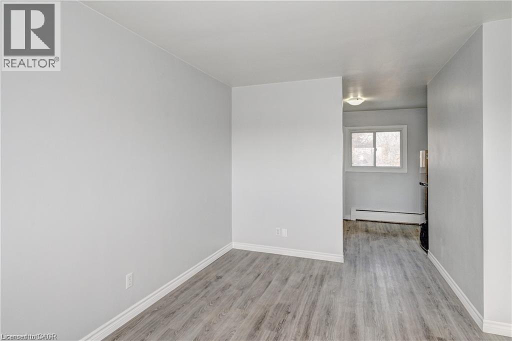 280 Sydney Street S Unit# B5, Kitchener, Ontario  N2G 3V9 - Photo 11 - 40809886