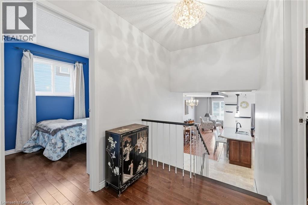 2223 Manchester Drive, Burlington, Ontario  L7P 3W3 - Photo 26 - 40809880