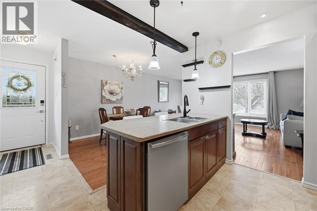 2223 Manchester Drive, Burlington, Ontario  L7P 3W3 - Photo 9 - 40809880