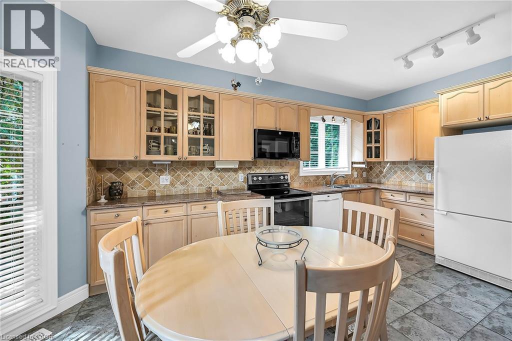 223 Greenbriar Road, Ancaster, Ontario  L9G 3V9 - Photo 10 - 40809284