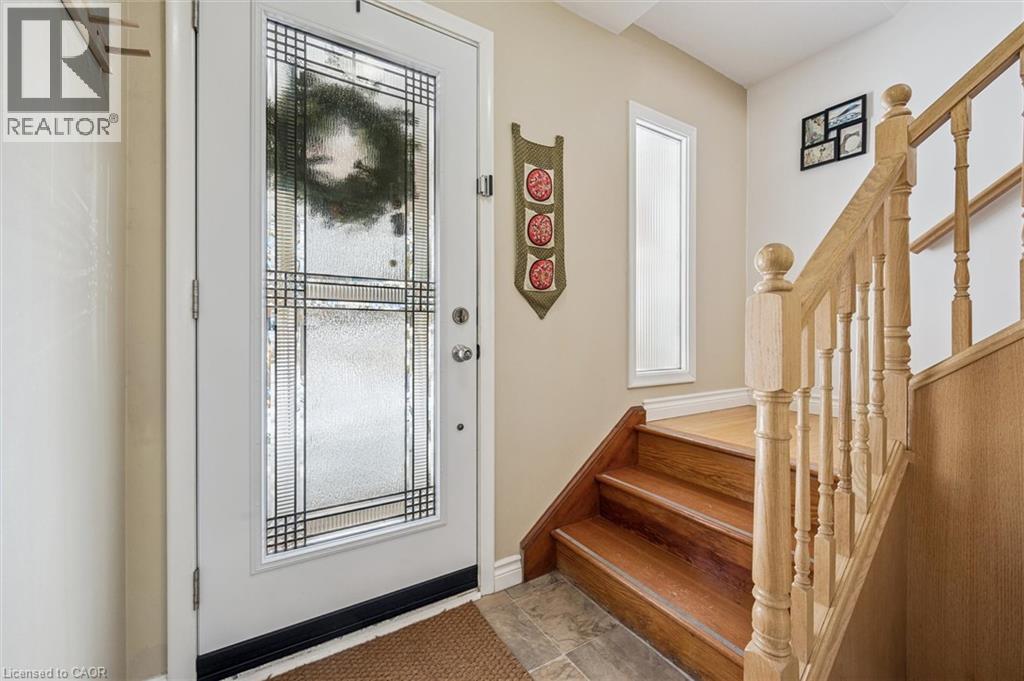 224 Lincoln Road, Waterloo, Ontario  N2J 2P3 - Photo 3 - 40808972