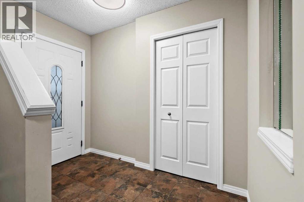 337 Douglas Glen Heath Se, Calgary, Alberta  T2Z 2W5 - Photo 4 - A2285187