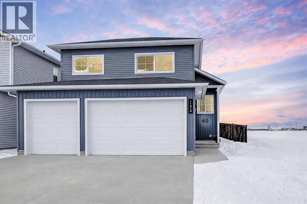 11910 81 Avenue, Grande Prairie, Alberta  T8W 0M7 - Photo 1 - A2287149