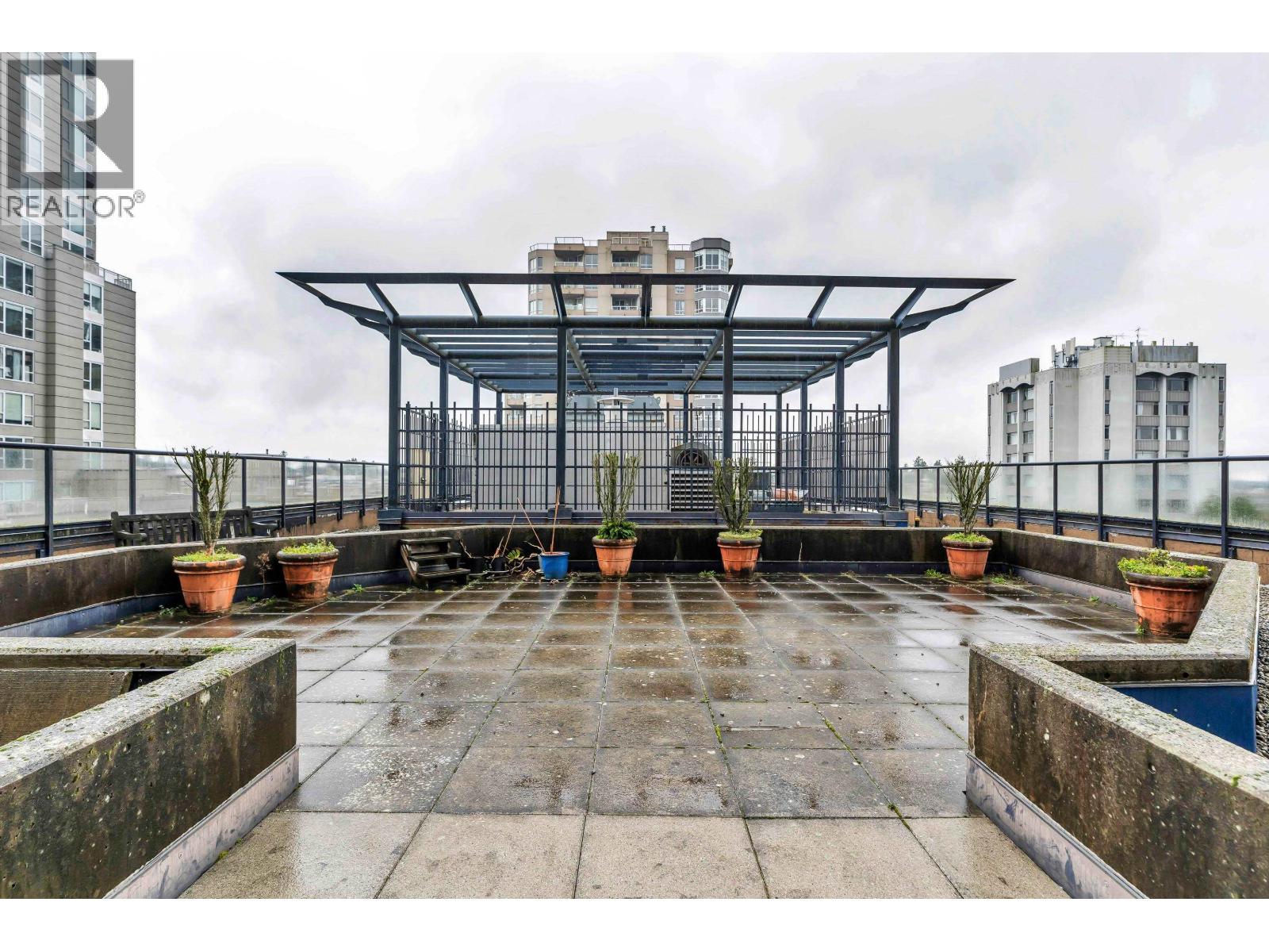 Listing Picture 26 of 35 : 205 3438 VANNESS AVENUE, Vancouver / 溫哥華 - 魯藝地產 Yvonne Lu Group - MLS Medallion Club Member