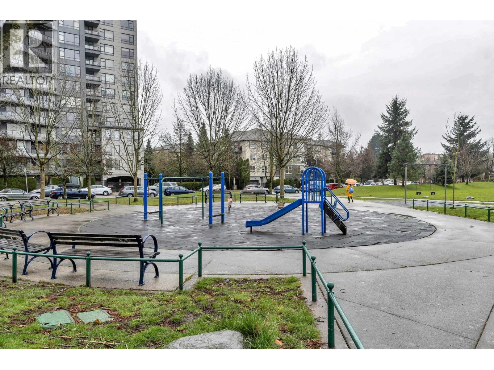 Listing Picture 33 of 35 : 205 3438 VANNESS AVENUE, Vancouver / 溫哥華 - 魯藝地產 Yvonne Lu Group - MLS Medallion Club Member