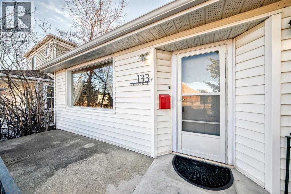 133 28 Avenue Ne, Calgary, Alberta  T2E 2A9 - Photo 3 - A2284073