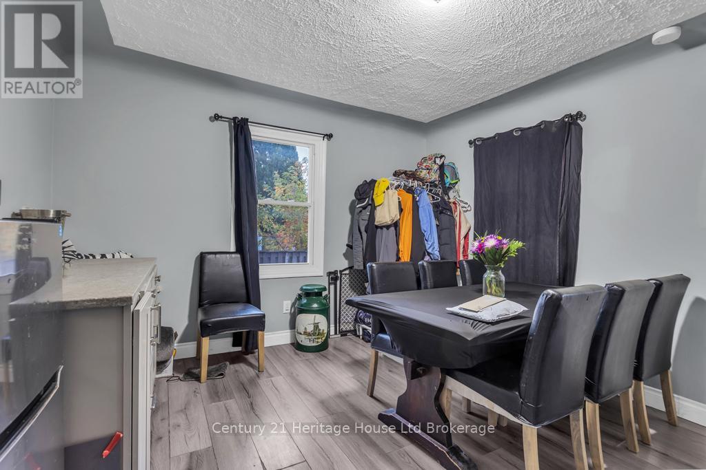 Photo 4 of 13 for 1098 Frances Street