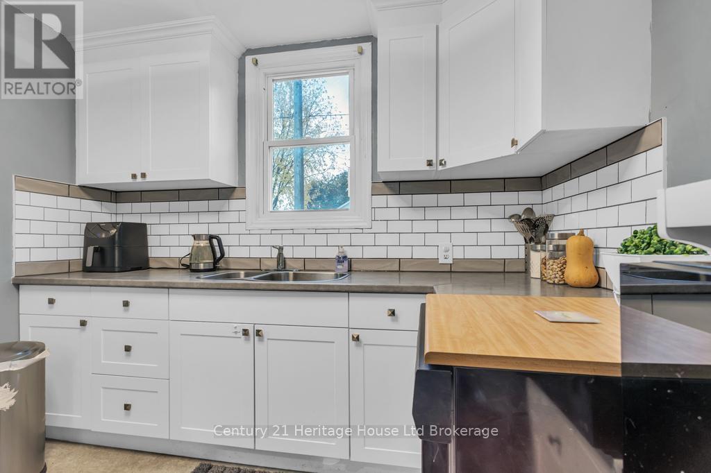 1098 Frances Street, London East, Ontario  N5W 2L7 - Photo 7 - X12483054