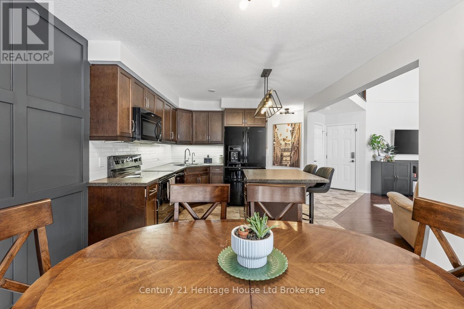 464 Champlain Avenue, Woodstock, Ontario  N4V 0A7 - Photo 17 - X12845322