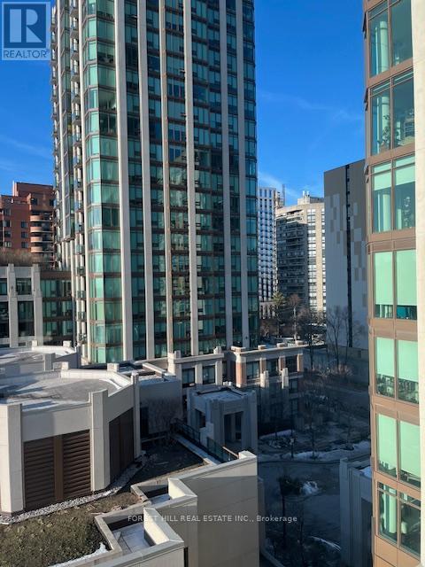 715 - 310 Tweedsmuir Avenue, Toronto, Ontario  M5P 2Y2 - Photo 22 - C12849306