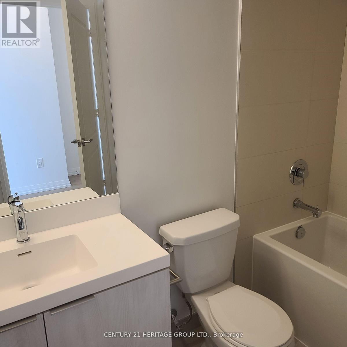 Gph05 - 8 Widmer Street, Toronto, Ontario  M5V 0W6 - Photo 9 - C12849444