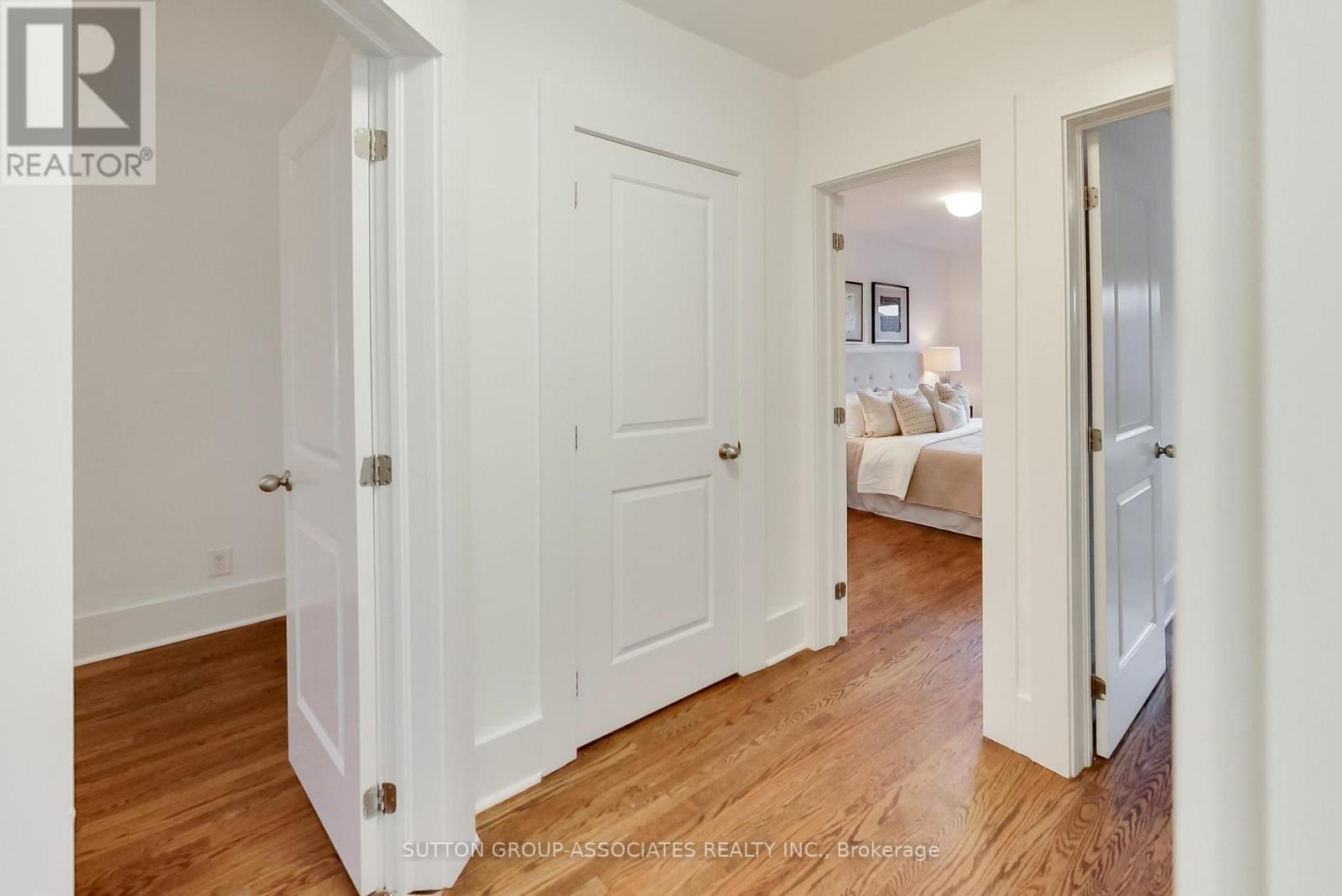 177 Westmount Avenue, Toronto, Ontario  M6E 3M6 - Photo 22 - C12849468