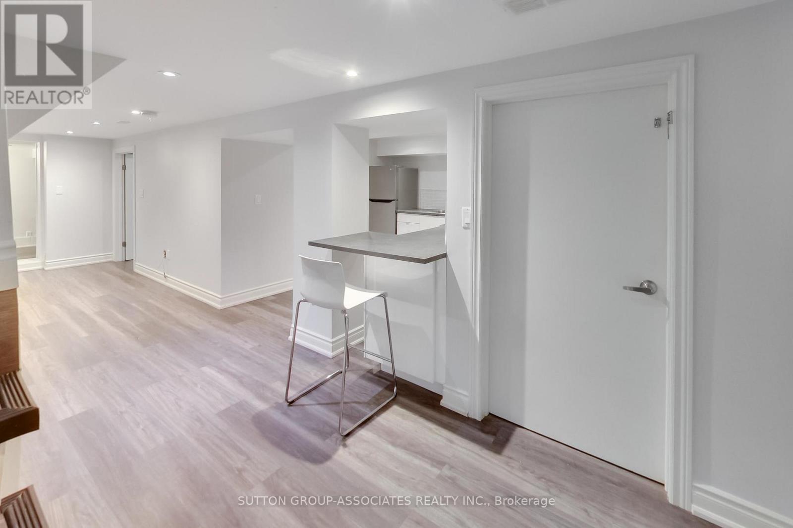 177 Westmount Avenue, Toronto, Ontario  M6E 3M6 - Photo 32 - C12849468