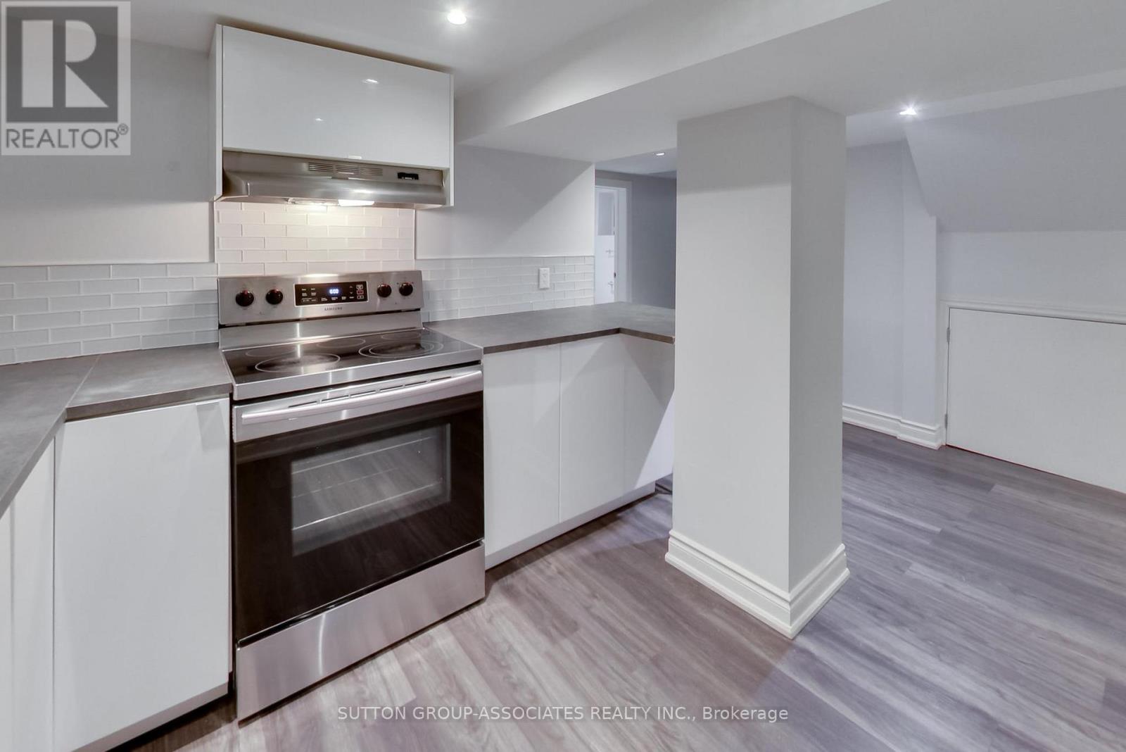 177 Westmount Avenue, Toronto, Ontario  M6E 3M6 - Photo 36 - C12849468