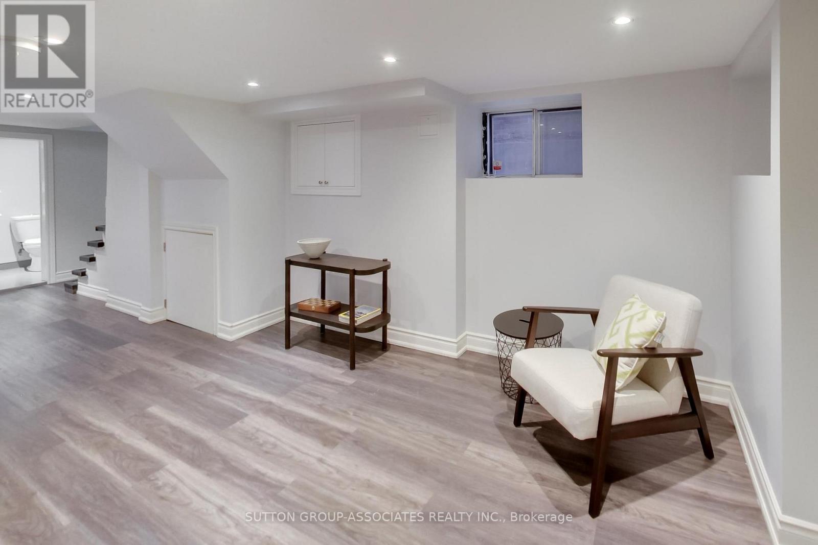 177 Westmount Avenue, Toronto, Ontario  M6E 3M6 - Photo 37 - C12849468