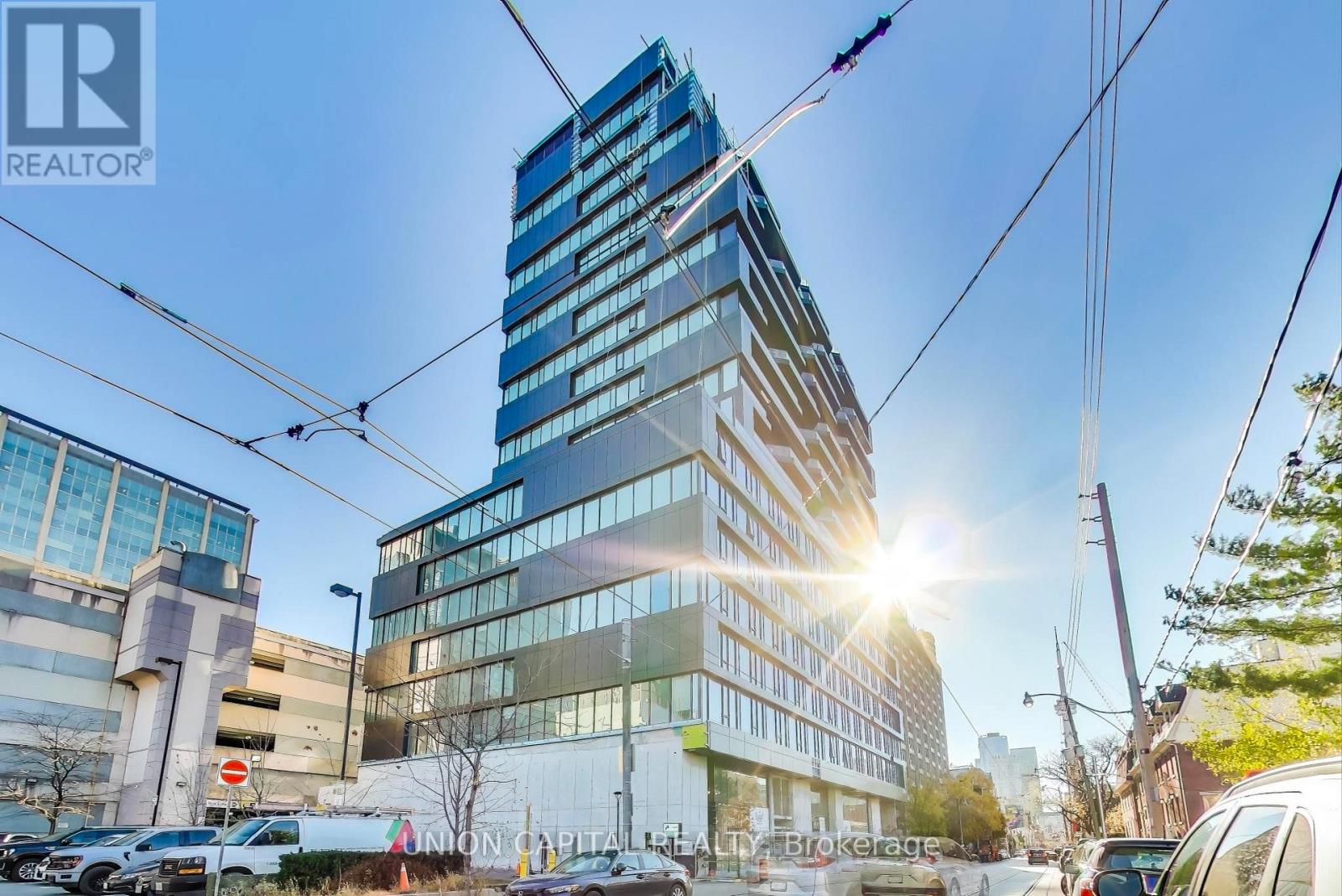 1609 - 195 MCCAUL STREET, Toronto, Ontario