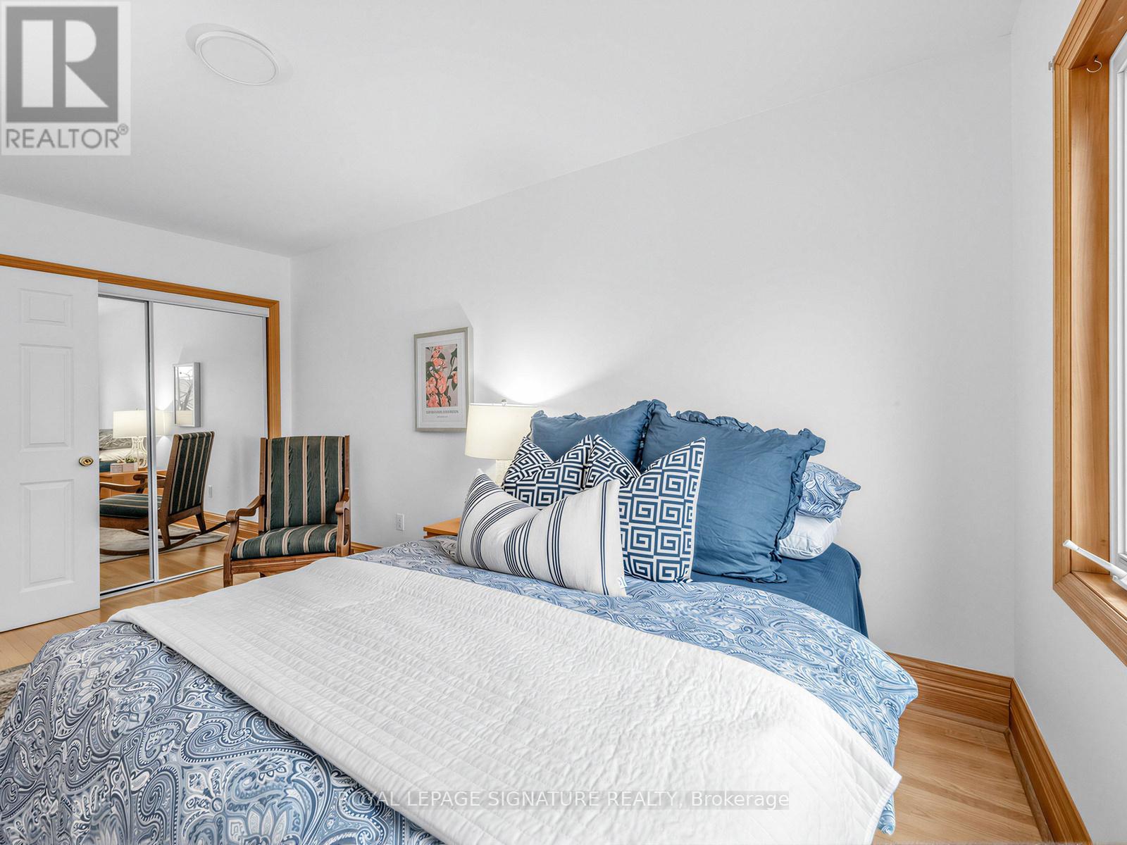 211 Arlington Avenue, Toronto, Ontario  M6C 2Z4 - Photo 18 - C12849506