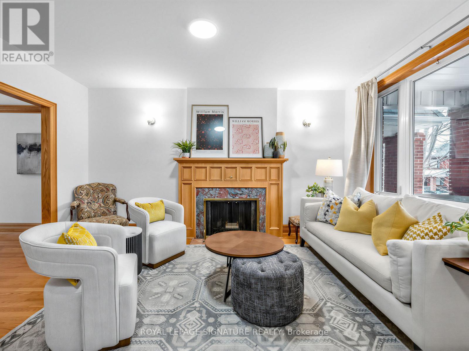 211 Arlington Avenue, Toronto, Ontario  M6C 2Z4 - Photo 2 - C12849506