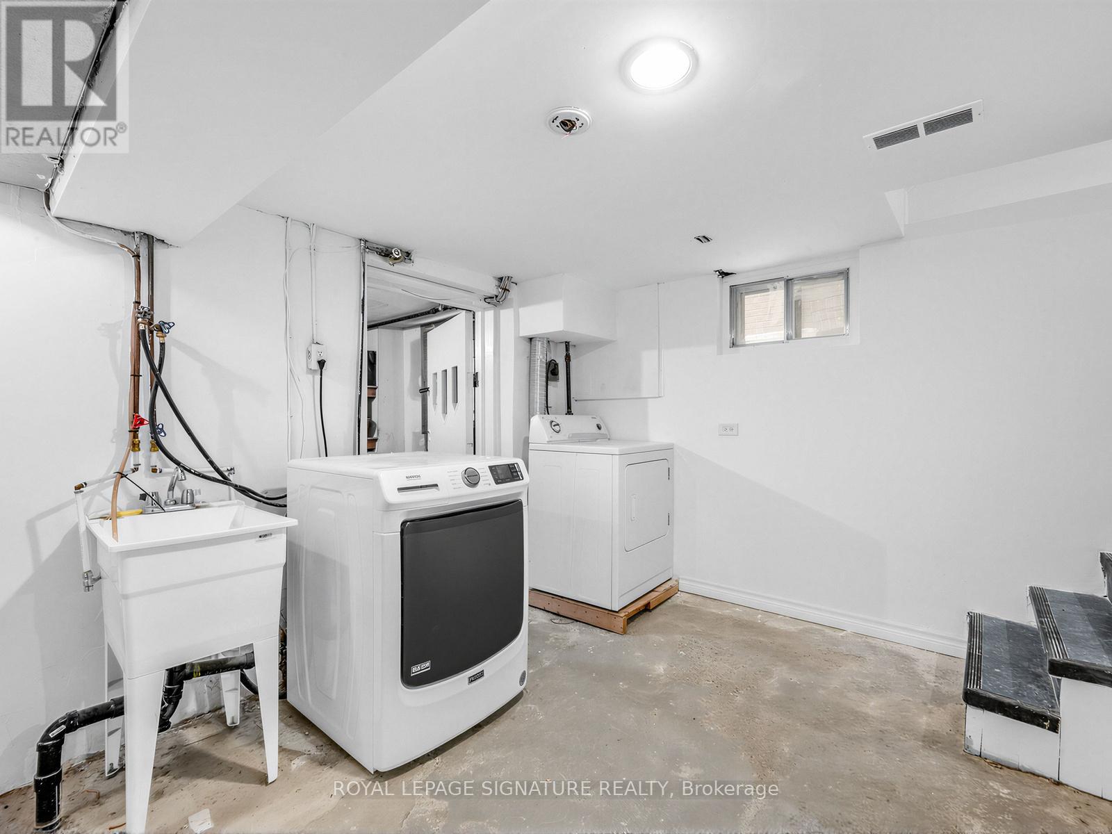 211 Arlington Avenue, Toronto, Ontario  M6C 2Z4 - Photo 27 - C12849506