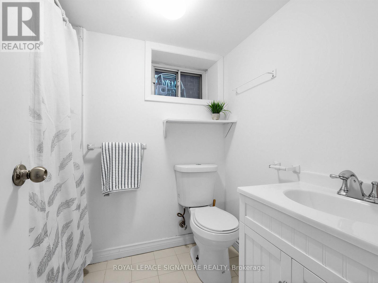211 Arlington Avenue, Toronto, Ontario  M6C 2Z4 - Photo 28 - C12849506