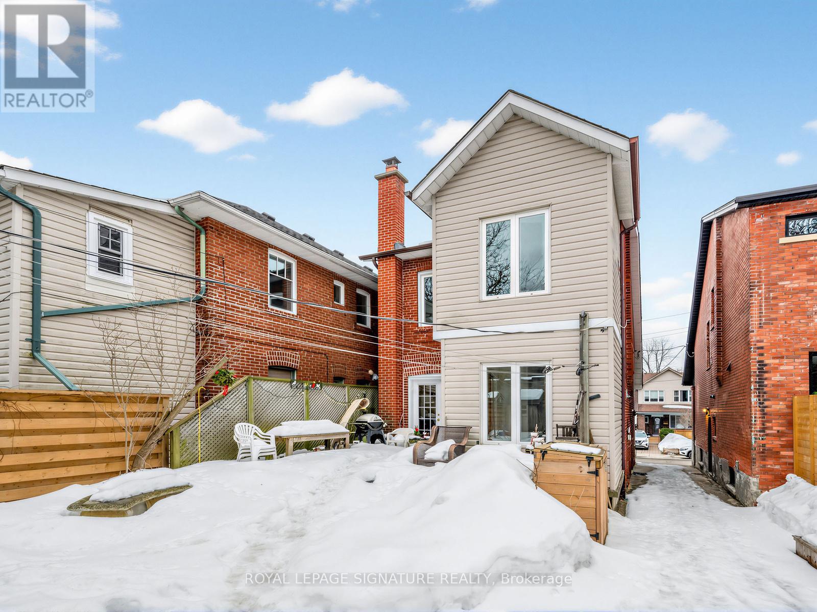 211 Arlington Avenue, Toronto, Ontario  M6C 2Z4 - Photo 30 - C12849506