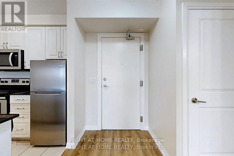 610 - 741 Sheppard Avenue W, Toronto, Ontario  M3H 0C9 - Photo 24 - C12849524