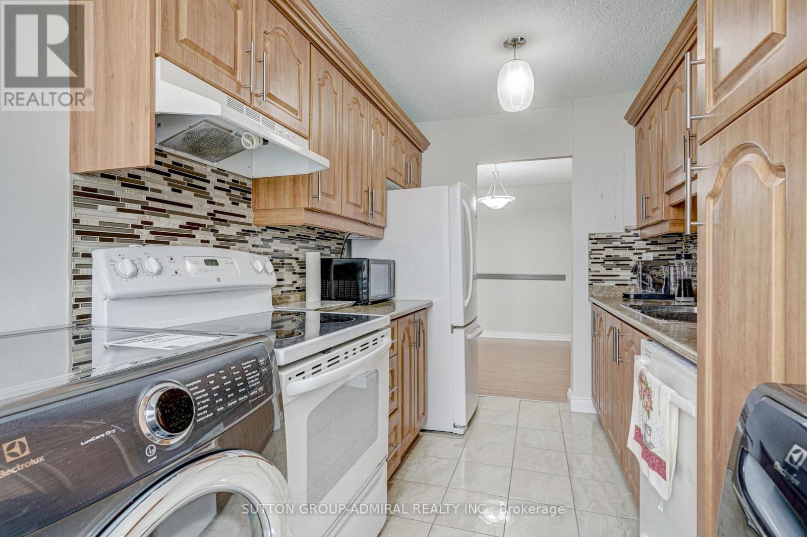 1006 - 175 Hilda Avenue, Toronto, Ontario  M2M 1V8 - Photo 11 - C12849556