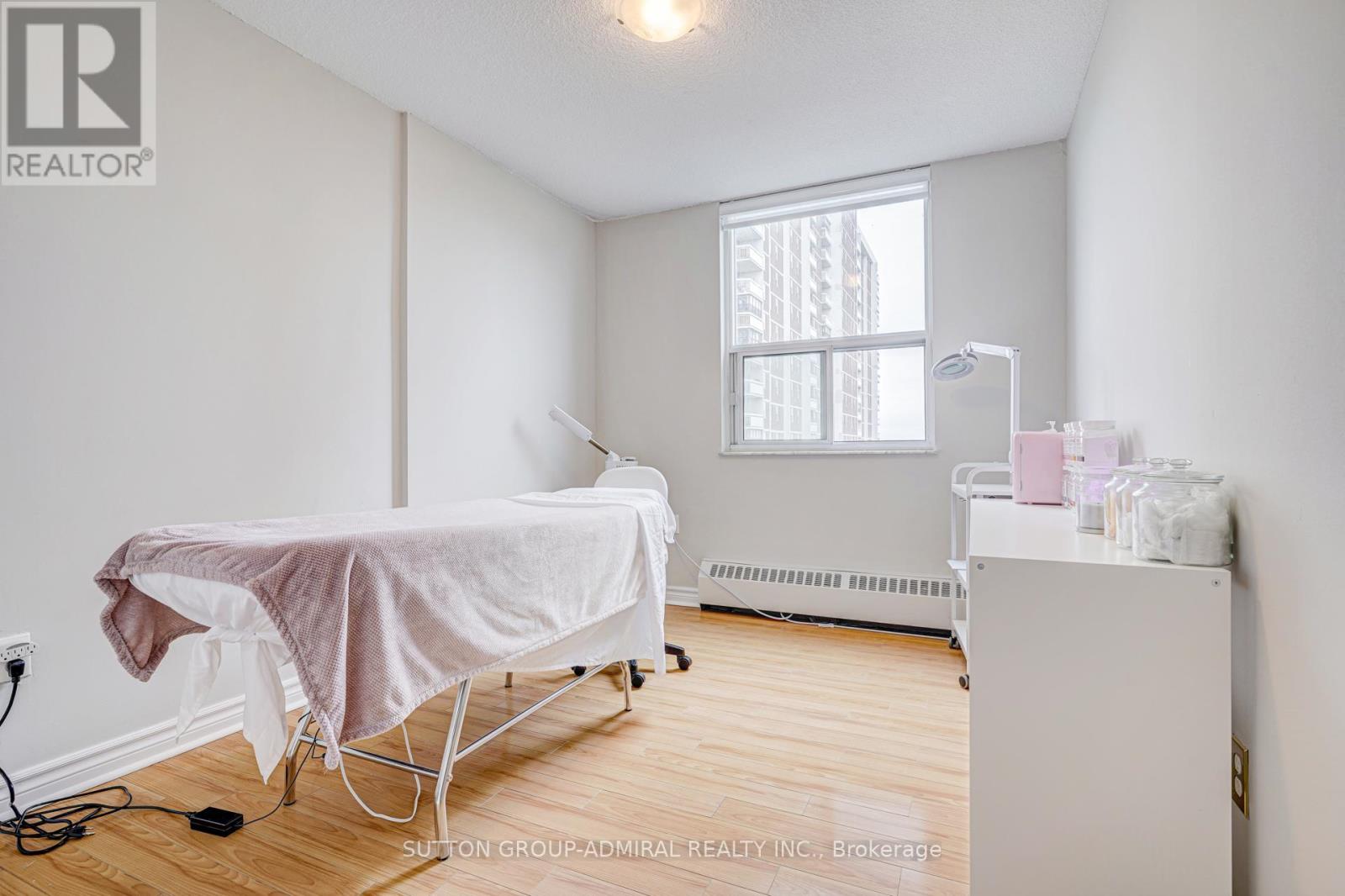 1006 - 175 Hilda Avenue, Toronto, Ontario  M2M 1V8 - Photo 17 - C12849556