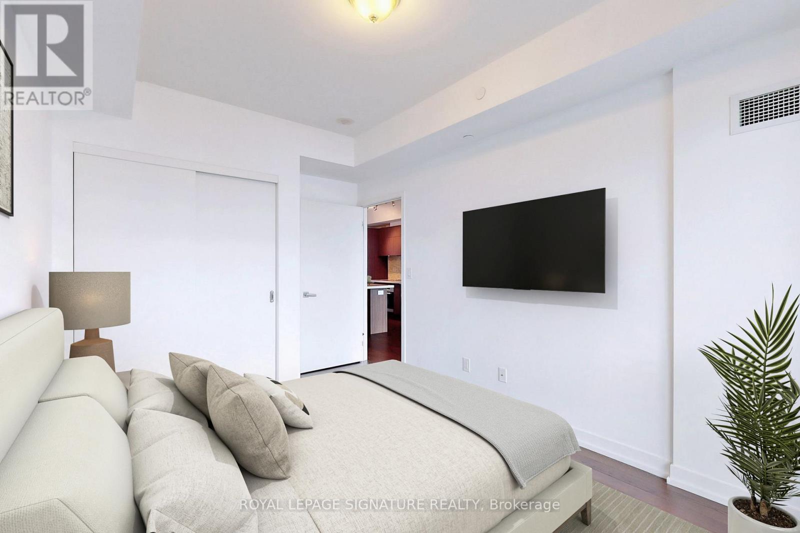 4010 - 21 Widmer Street, Toronto, Ontario  M5V 0B8 - Photo 5 - C12849588