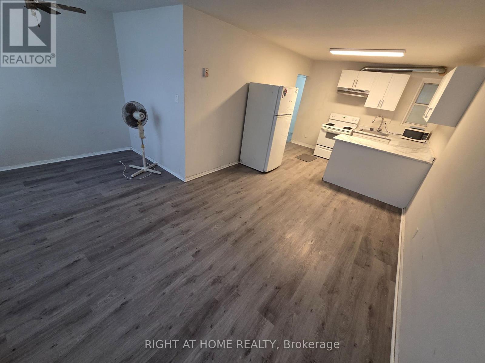 Level 2 - 1561 Eglinton Avenue W, Toronto, Ontario  M6E 2G9 - Photo 6 - C12849646