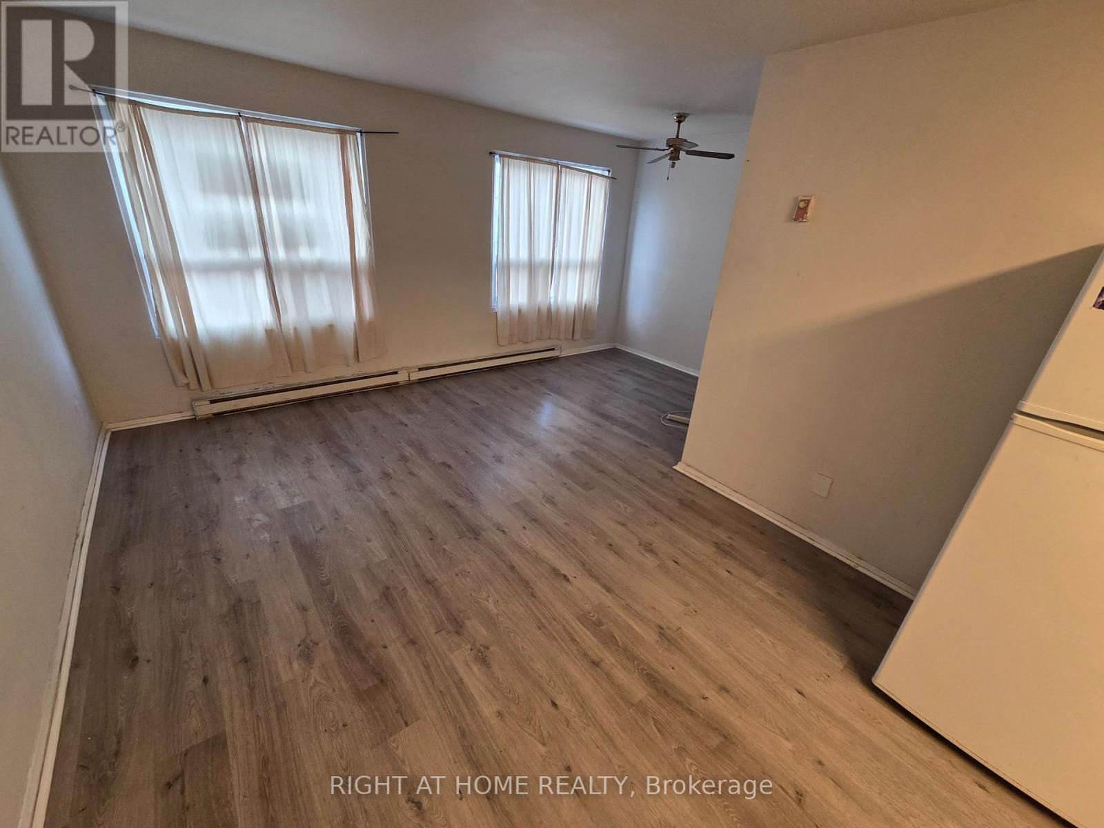 Level 2 - 1561 Eglinton Avenue W, Toronto, Ontario  M6E 2G9 - Photo 8 - C12849646