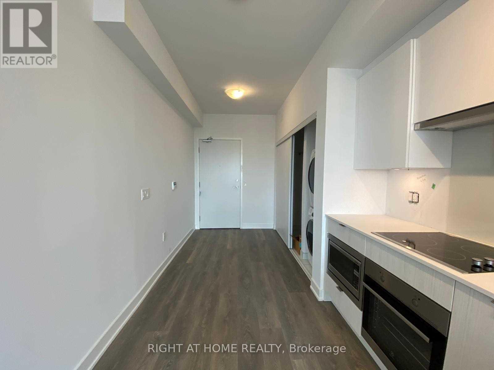 2912 - 99 Broadway Avenue, Toronto, Ontario  M4P 0E3 - Photo 3 - C12849666