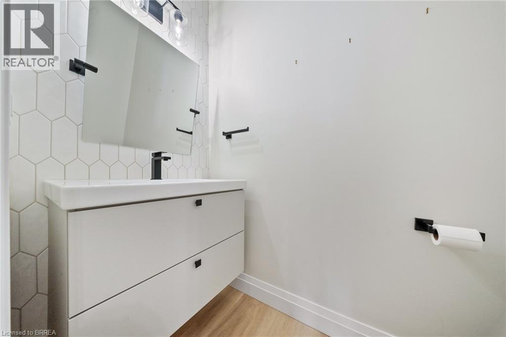 32 Arlington Parkway, Paris, Ontario  N3L 0G2 - Photo 11 - 40799125