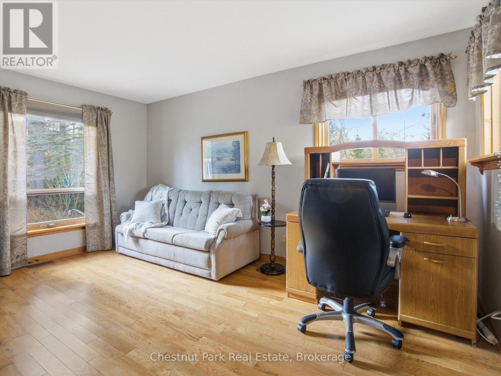 1077 Fairy Falls Road, Lake Of Bays (Mclean), Ontario  P0B 1A0 - Photo 27 - X12849558