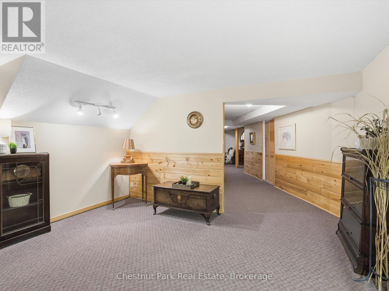 1077 Fairy Falls Road, Lake Of Bays (Mclean), Ontario  P0B 1A0 - Photo 30 - X12849558