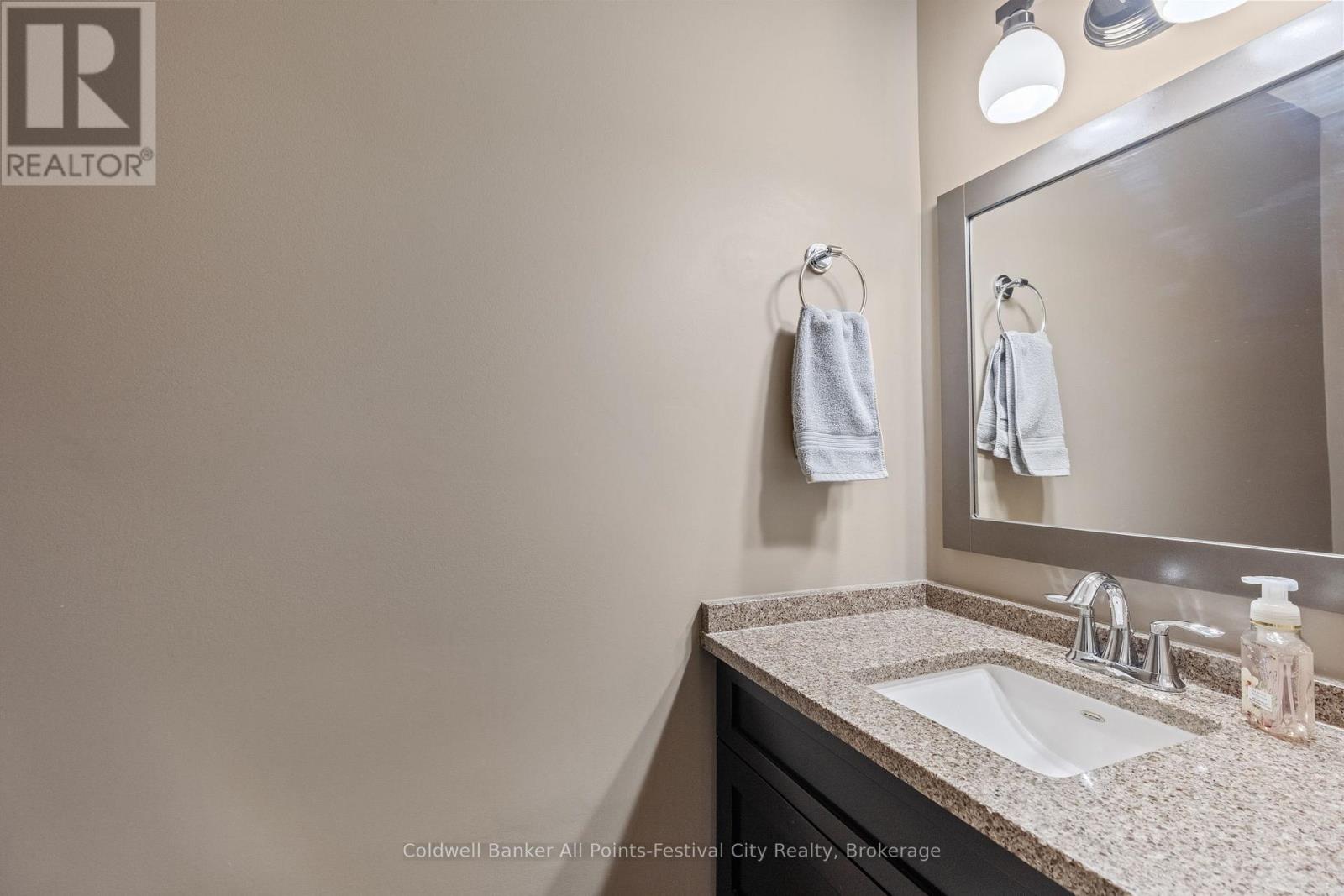 68 Sprung Court, Stratford, Ontario  N4Z 1G7 - Photo 9 - X12849582