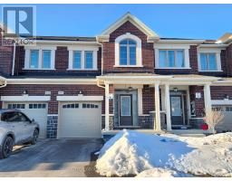 984 CROWSNEST HOLLOW, Pickering, Ontario