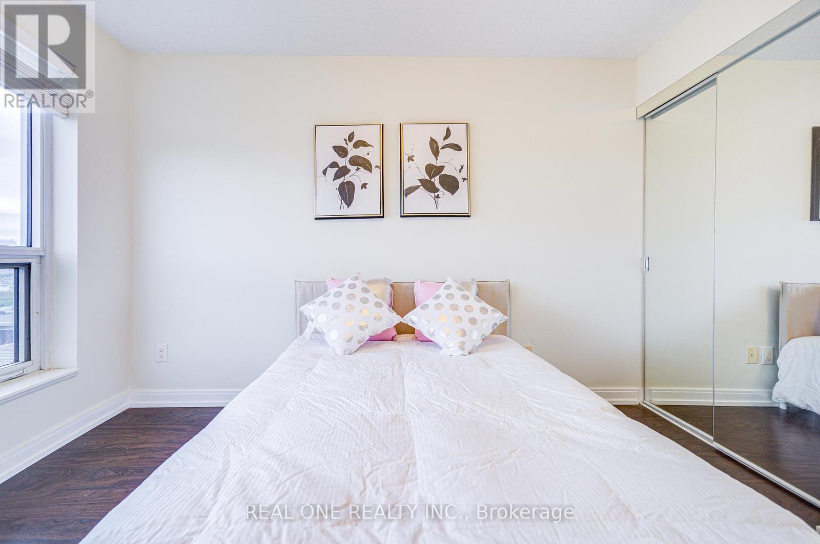 1008 - 151 Village Green Square, Toronto, Ontario  M1S 0K5 - Photo 34 - E12849258