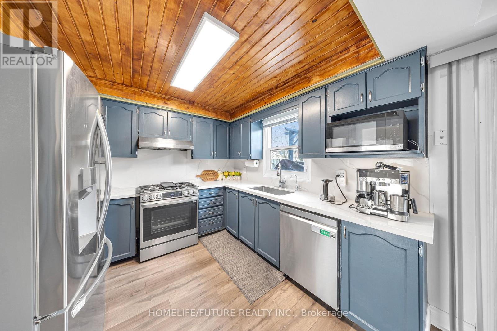 24 Adams Drive, Ajax (Central), Ontario  L1S 5X1 - Photo 16 - E12849286