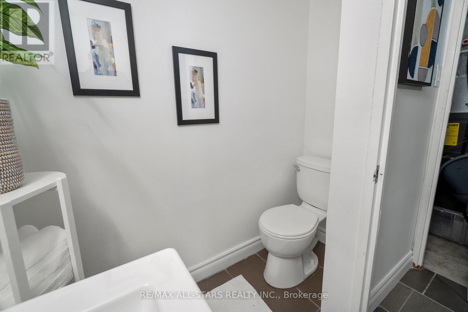 3 - 83 Pape Avenue, Toronto, Ontario  M4M 2V5 - Photo 38 - E12849318