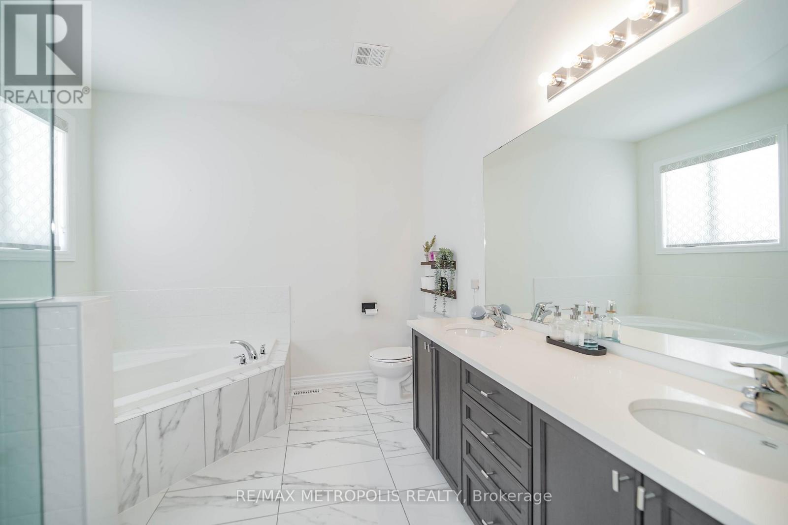 17 Hickling Lane, Ajax, Ontario  L1T 0P9 - Photo 28 - E12849336