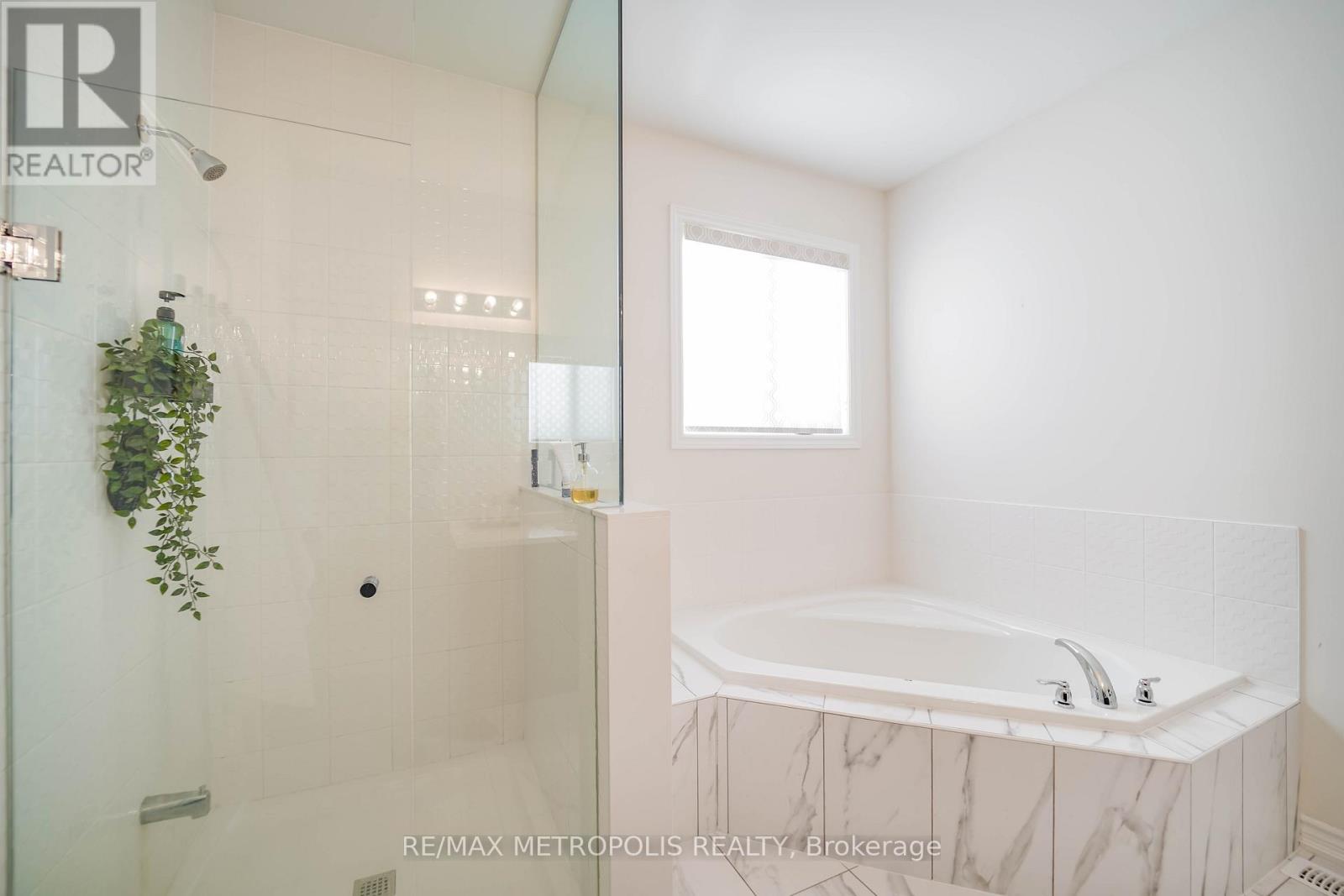 17 Hickling Lane, Ajax, Ontario  L1T 0P9 - Photo 29 - E12849336